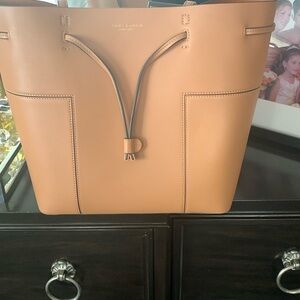 Tory Burch.  Like new handbag